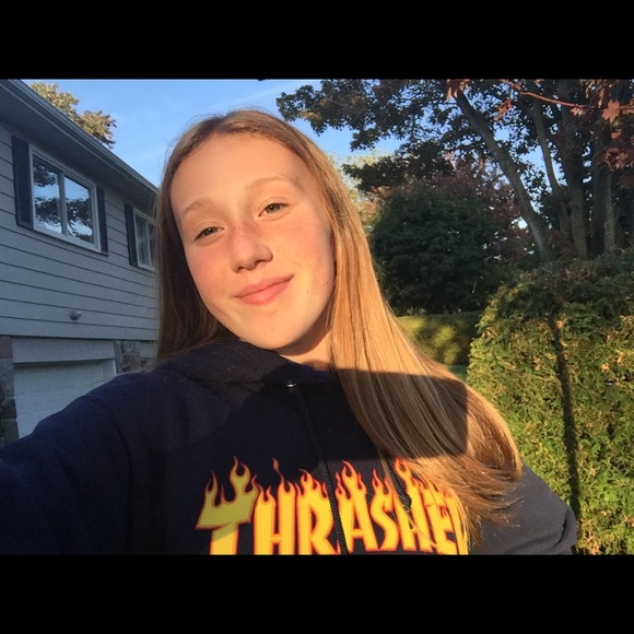 Meet your Posher, Jana - Picture 1 of 1